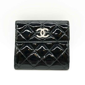 シャネル エナメル マトラッセ 2つ折り財布 CHANEL ブラック 黒 ABランク 中古 六甲道店