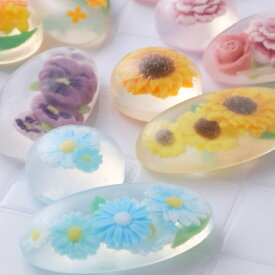 ＼LINE初回クーポン￥300OFF配布中／公式 li'ili'i リィリィ ウォーターフラワーソープ 50g 石けん 花 フラワー