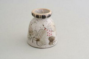 日本製 染ぶどう 湯呑(紅) 陶器 ゆのみ コップ 和風 かわいい おしゃれ 和モダン レトロ 陶製 国産 和テイスト 和食器