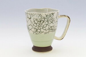 日本製 花ガーデン 軽々ビアマグ(緑)マグカップ コップ 国産 おしゃれ レトロ 和モダン 花柄 かわいい 和食器 和風 贈り物 プレゼント ギフト