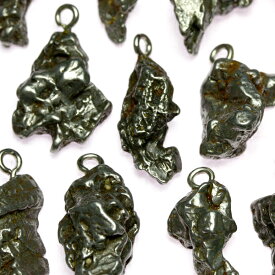 【ペンダント】メテオライト隕石 ※DM便・ネコポス不可※ 【パワーストーン 天然石 アクセサリー レディース】