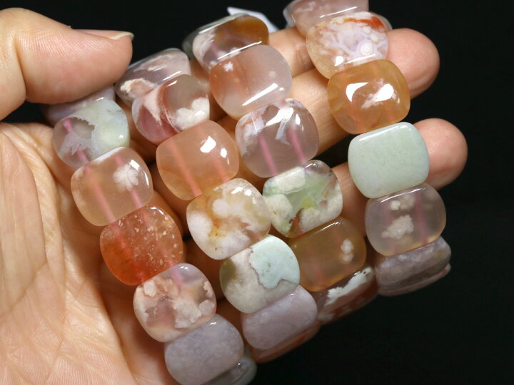 楽天市場】☆高品質☆【ブレスレット】桜瑪瑙 (3A) バングル 約15x18mm 