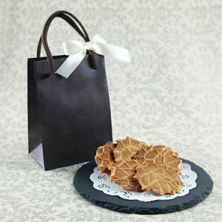 楽天市場 プチギフト 退職 産休 バイエルンガレットクッキー５枚入 選べるサンクスカード付き カラーバッグ お配り ギフト 焼き菓子 プレゼント ギフト ありがとう 子ども オシャレ 500円以下 日本製 愛知県 生産 物産展 クリスマス ホワイトデー バレンタイン お菓子