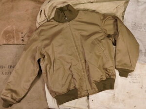 BUZZ RICKSON�fS : TYPE TANK SLASH POCKET �gBUZZ RICKSON CO.�h [BR15755]/ �o�Y���N�\���Y �^�C�v �^���J�[�X �X���b�V���|�P�b�g