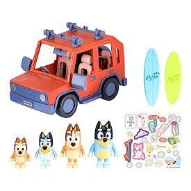 Bluey Heeler Family 4WD車両とフィギュア4個パック 2.5-3インチフィギュア サーフボードアクセサリーとステッカー2枚, 17637