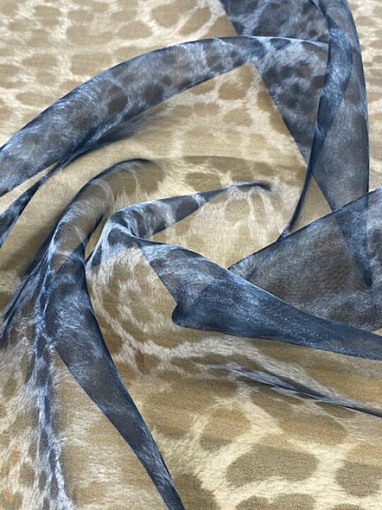 楽天市場 102 940 アニマル プリント オーガンジー生地 布地 布 アニマル柄 ヒョウ柄 衣装 スケート コスプレ コスチューム ダンス バトン バレエ コーラス ステージ スカート ワンピース ブラウス 発表会 お遊戯会 運動会 体育祭 ポリエステル 生地と衣装のお店