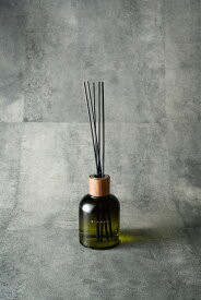 SIKNUE ルームフレグランス（木・草・花・果）本体 シクヌ ／ 北海道 ギフト 爽やか 優しい香り リードディフューザー 芳香剤 スティック付き 150ml 約2ヶ月分 インテリア