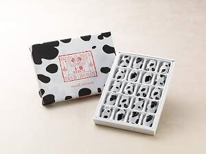 北海道限定 十勝チョコレート <20個入> 牛柄の牛乳缶の形をしたチョコ 北海道お土産