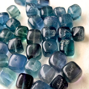 y󂠂zt[CgiL[u@{bNX@XNGAju[O[傫@6.5`7×7`7.5mma@0.4`0.5mm10