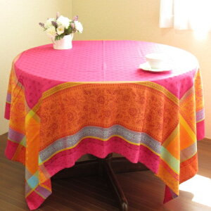 �y�t�����X���A���z�������H�W���K�[�h�D�e�[�u���N���X�i160×160cm�j �}�V���A�i�t�N�V�A�s���N�j