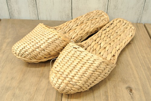 天然のガマ草を使った人気の手編みスリッパ １４－９０３ガマスリッパ 出産祝いなども豊富 【日本産】