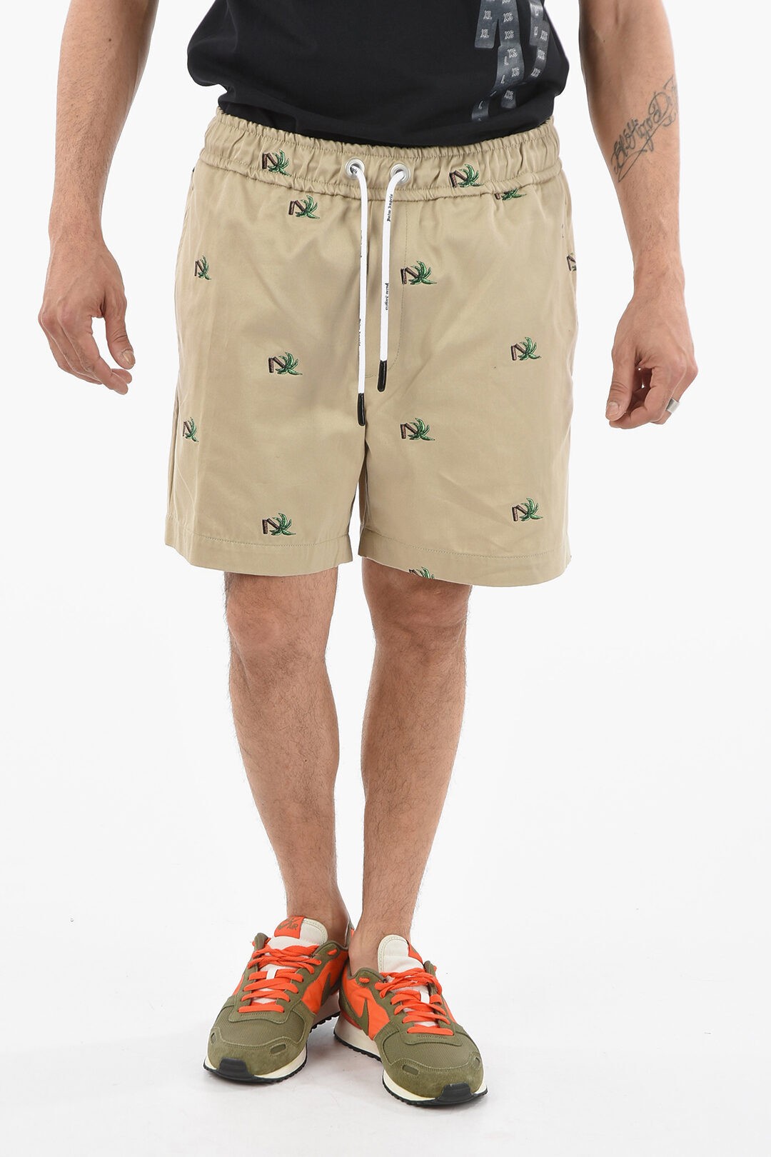 PALM ANGELS パーム エンジェルス Beige パンツ PMCB034S22FAB001 6155 メンズ ALL OVER EMBROIDERED BROKEN PALM COTTON SHORTS  dk