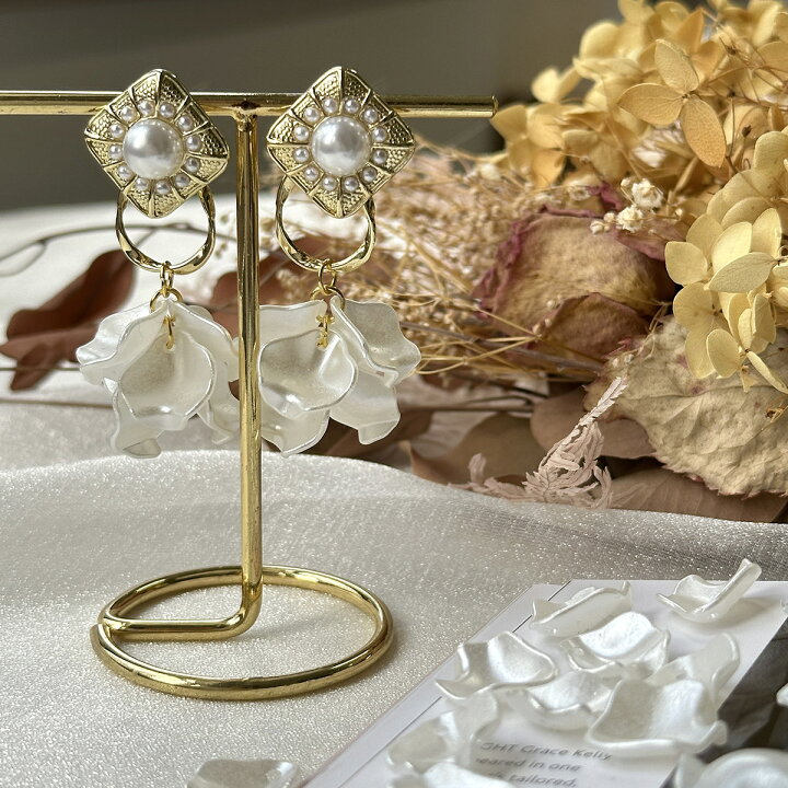 楽天市場】ペタル 花びら パーツ 【30個入】 ビーズ フラワー アクリル 