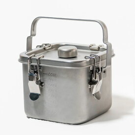 【スーパーSALEで使えるクーポンあります！】仔犬印 給食缶ミニ 丸型 角型 燕三条 新潟県 ステンレス製 保存容器 直火対応 ガスコンロ対応 IH対応 汁物でも漏れない構造 目盛り付き 90度回転式のハンドル 空気弁 アウトドアライフ ピクニック キャンプ 温め専用 クリスマス