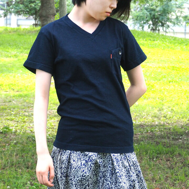 楽天市場 Graphzero グラフゼロ インディゴロープ染色 山ポケット Vネックtシャツ レディース Gz Idtv 0104 Ladies 岡山 倉敷 児島 ジーンズ デニム ブランド インディゴtシャツ ロープ染色 無地 ネイビー 紺 夏服 色落ち 経年変化が楽しめる 児島製 日本製