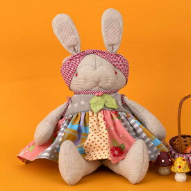 【 手芸キット 】 うさぎのララ ｜ 小物 パッチワーク キルト 手芸 ハンドメイド オリジナル商品 キット セット 用品 手作り うさぎ ぬいぐるみ 縫いぐるみ