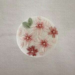 【 刺繍キット 】 桜のブローチキット(丸)| 手芸キット 手作り ハンドメイド 花 フラワー 刺繍 手芸 キット セット 初心者セット 用品 手作り ハンドクラフト おしゃれ 可愛い かわいい
