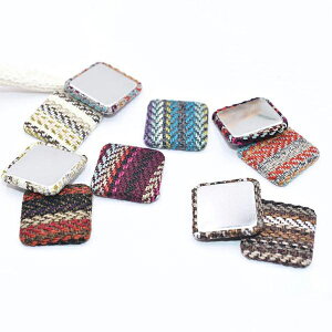 I݃{^ ` 28×28mm fRp[c z`FbN