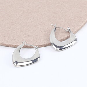 即日発送!カスタムピアス デザインピアス 不規則フープピアス リングピアス 21×26mm(2ヶ)