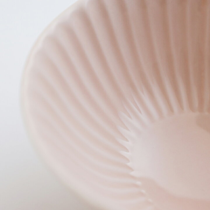 楽天市場 しのぎ 茶碗 大 ピンク 波佐見焼 ごはん茶碗 和食器 おしゃれ 一龍陶苑 お茶わん 桜色 いちりゅう 結婚式の引出物やギフト 食器 内祝い はさみやき 北欧 ギフト 有田焼 波佐見焼 窯元 一龍陶苑