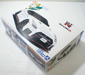 1/24 R35 NISSAN GT-R NISMO 2017 ブリリアントホワイトパール アオシマ 楽プラ スナップカー No.05-BW