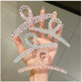 ヘアクリップ レディース 髪留め 髪飾り バンスクリップ マット つや消し感 パステルカラー 掴みやすい しっかり留まる ヘアアクセサリー 浴用 普段使い まとめ髪 髪留め ヘアアレンジ 簡単 ヘアセット おしゃれ かわいい シンプル 無地 デイリーユー