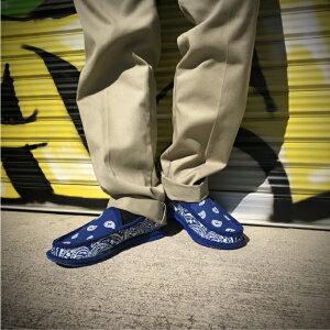 楽天市場 Trooper ハウスシューズ House Shoes ペイズリー バンダナ トゥルーパー スリッポン チカーノ ローライダー ルームシューズ Paisley Bandana House Shoes Westcoast Hiphop Criminal クリミナル