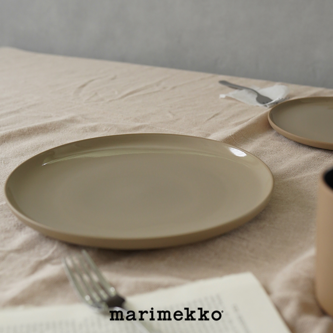 マリメッコ marimekko 完売 100年先まで愛せるテーブルウェア 懐かしくも洗練されたプレート