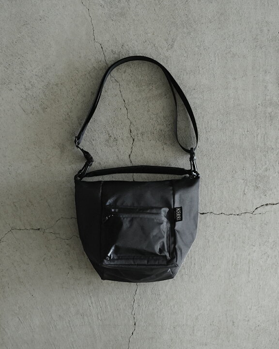 楽天市場】カリ アミアカルヴァ KARRI AMIACALVA RECYCLED CORDURA 