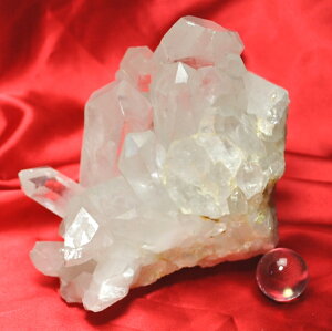 【スタンダードクラス】水晶原石クラスター 特大サイズ(重さ1185g 高さ約13.3cm 横幅約15.9cm 奥行約10.6cm ブラジル産 【台座なし】 完全天然石 写真現品販売)