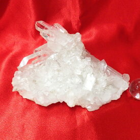【スタンダードクラス】水晶原石クラスター 大型サイズ（重さ685g 高さ約6.8cm 横幅約15.5cm 奥行約12cm ブラジル産）【台座なし】完全天然石 写真現品販売