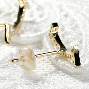 K18YG【0.14ct】ダイヤモンドスマイルピアス