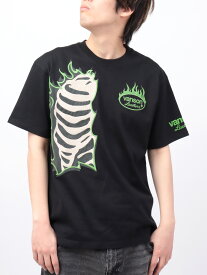 【VANSON】“FIRE BORN”刺繍入りTシャツ〔別注〕 ｜ ティーシャツ 半袖 通販 春 春服 夏 夏服 メンズ レディース ユニセックス 黒 ブラック 白 ホワイト M L XL LL 2L XXL 3L 大きいサイズ バンソン バイカー 流儀圧搾 METHOD