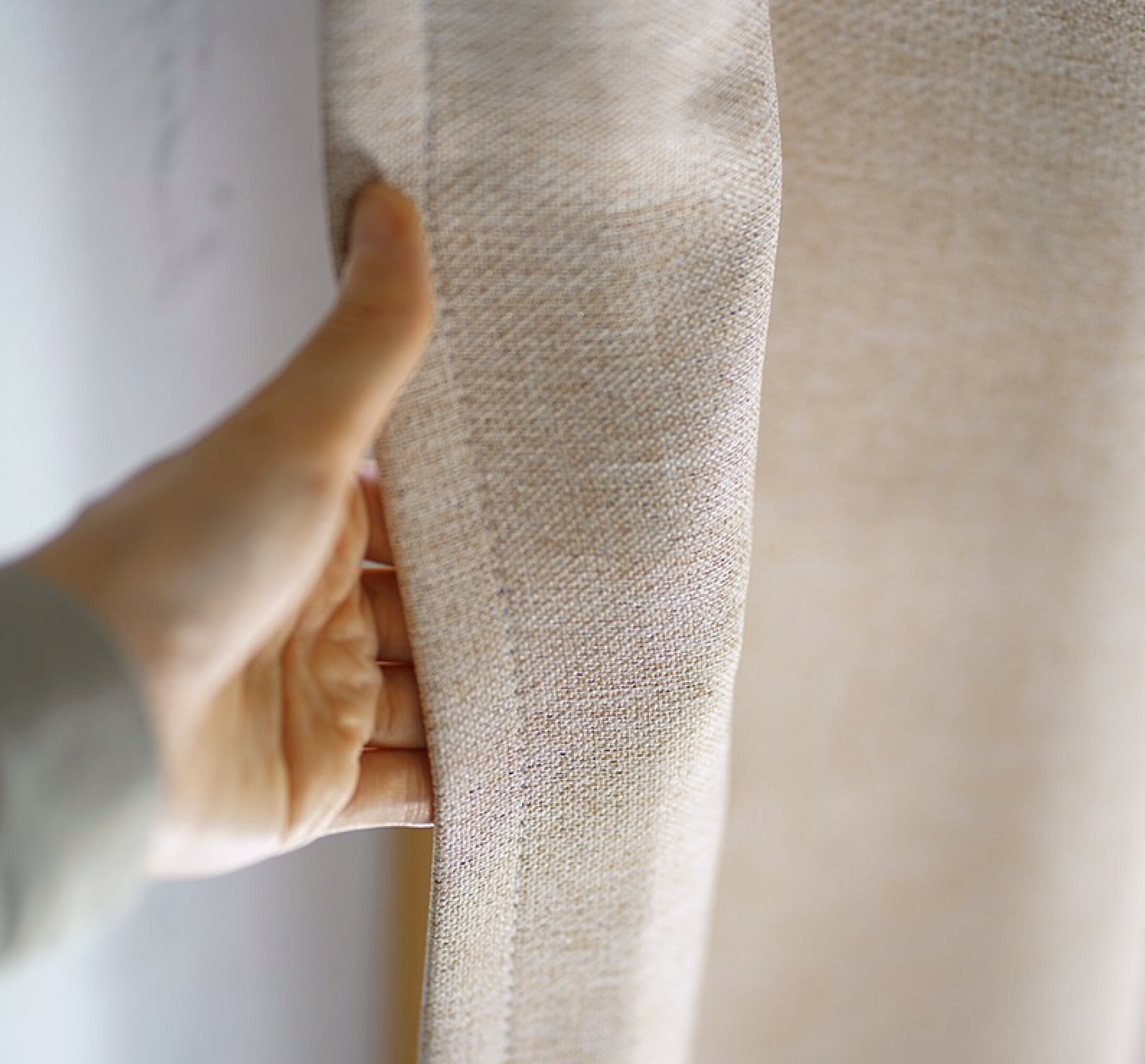 淡色遮光1級カーテンルアナ