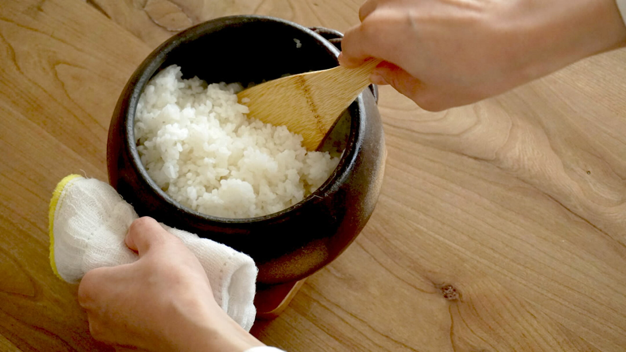 土鍋でご飯を炊く