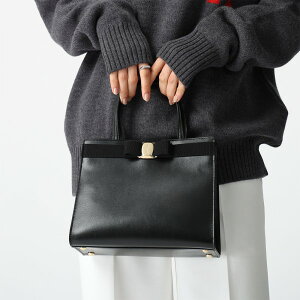サルヴァトーレ・フェラガモ(Salvatore Ferragamo) ヴァラ(VARA 