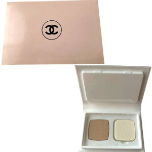 CHANEL Vl @ u uCgjO RpNg pE_[ t@f[Vi₩ȎdオjSPF 25/PA+++@t@f[V@B10 x[W @c-sample-compact@le-blanc-compact