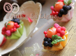 Kg[tC ~fB Lh|^[j̃CeALhԕiE͏Ă܂B Xmas 킢  u IuWF CeAG G ~ 12 fR