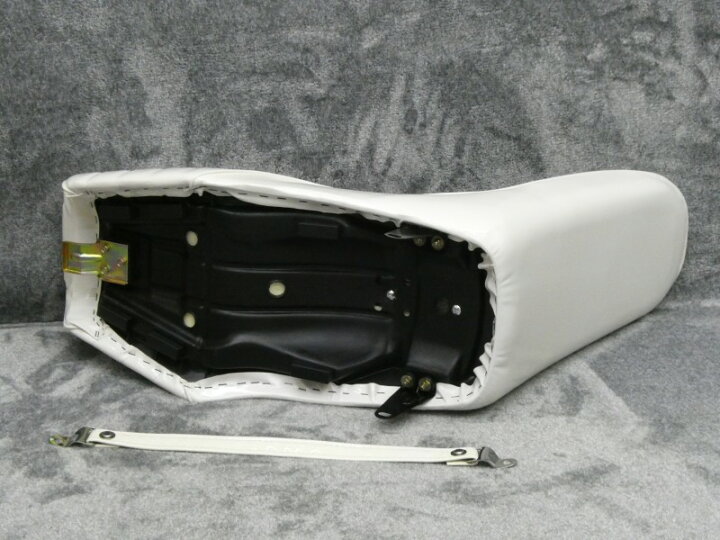 楽天市場】GN125 白エナ 三段シート / GN125H GN125-2F 3段シート