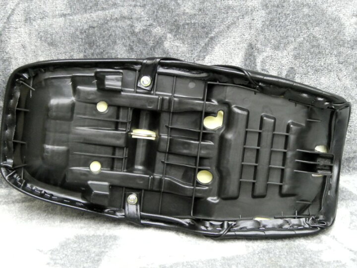 楽天市場】NC31 前期 黒皮 タックロールシート / CB400SF 前期 