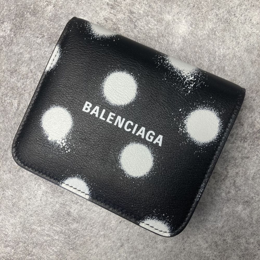 楽天市場】バレンシアガ BALENCIAGA 財布 2つ折り財布 ブラック