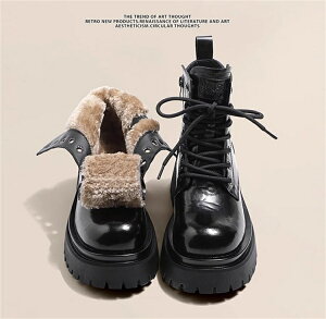 スノーブーツ レディース 冬用 滑らない 防水 防寒 滑り止め 厚め 裏起毛 暖かい 秋冬 雪靴 ハーフブーツ 歩きやすい 女性用 雪用ブーツ ブラック ホワイト おしゃれ きれいめ ファッション