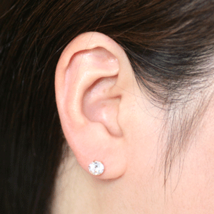 楽天市場】pt900 ホワイトトパーズ 6ミリ ラウンド ピアス