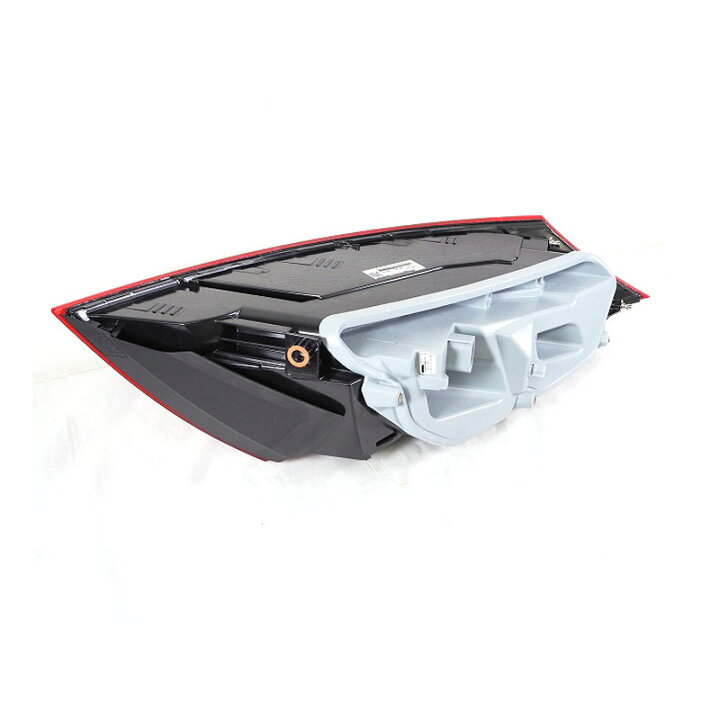 楽天市場】AUDI 純正品 テールランプ右側 TT（8J 一部） 純正品番 