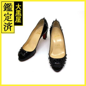 Christian Louboutin　クリスチャンルブタン　靴　パンプス　35ハーフ　黒　エナメル　スタッズ　2148103540974　【200】 【中古】【大黒屋】