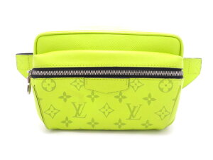 ルイ・ヴィトン(LOUIS VUITTON) タイガ(taiga) 中古 メッセンジャー 
