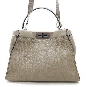 フェンディ(FENDI) セレリア(SELLERIA) 中古 ピーカブー ハンドバッグ 