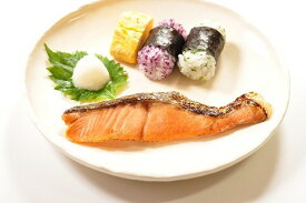 解凍不要！！冷凍大冷骨なし魚◇楽らく骨なし北海道産秋さけ80g（5切入）