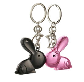 ペア キーホルダー うさぎ お揃い ペアセット 鍵 かわいい 動物 ブラック ピンク 2個セット ペアキーホルダー 磁石付き プレゼント 送料無料
