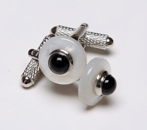 JtX{^ ONYX-ART LONDON MOP_22 ONYX ROUND CUFFS